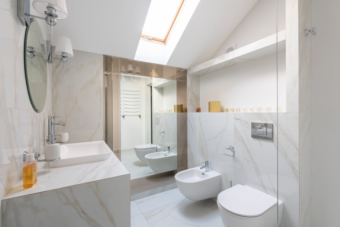 Compact Skylight Retreat